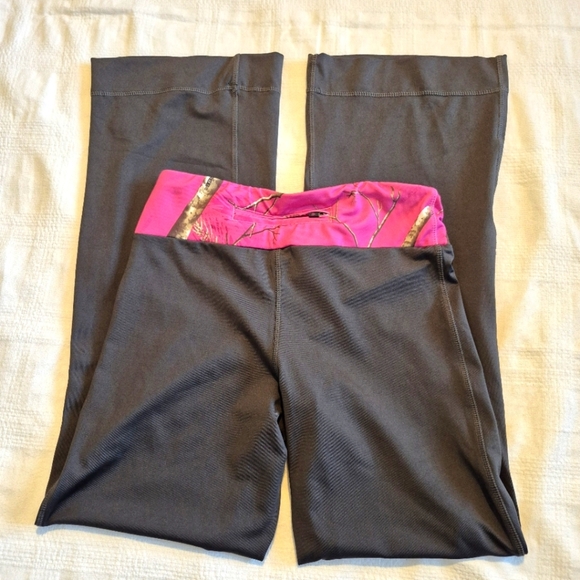 Realtree women's size Small black pull on athletic pants Realtree waist band - Picture 4 of 6